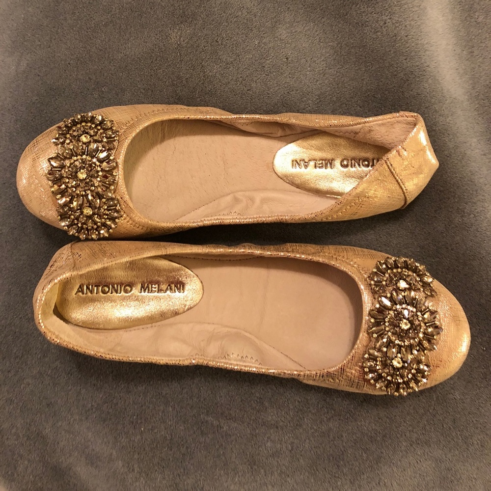 Antonio Melanie gold flats